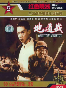 金·卡戴珊主演《诉讼女王》巴黎首 当地时间10月21日，法国巴黎，Disney+剧集《诉讼女王》（All\'s Fair）在化学之家举行首映礼。